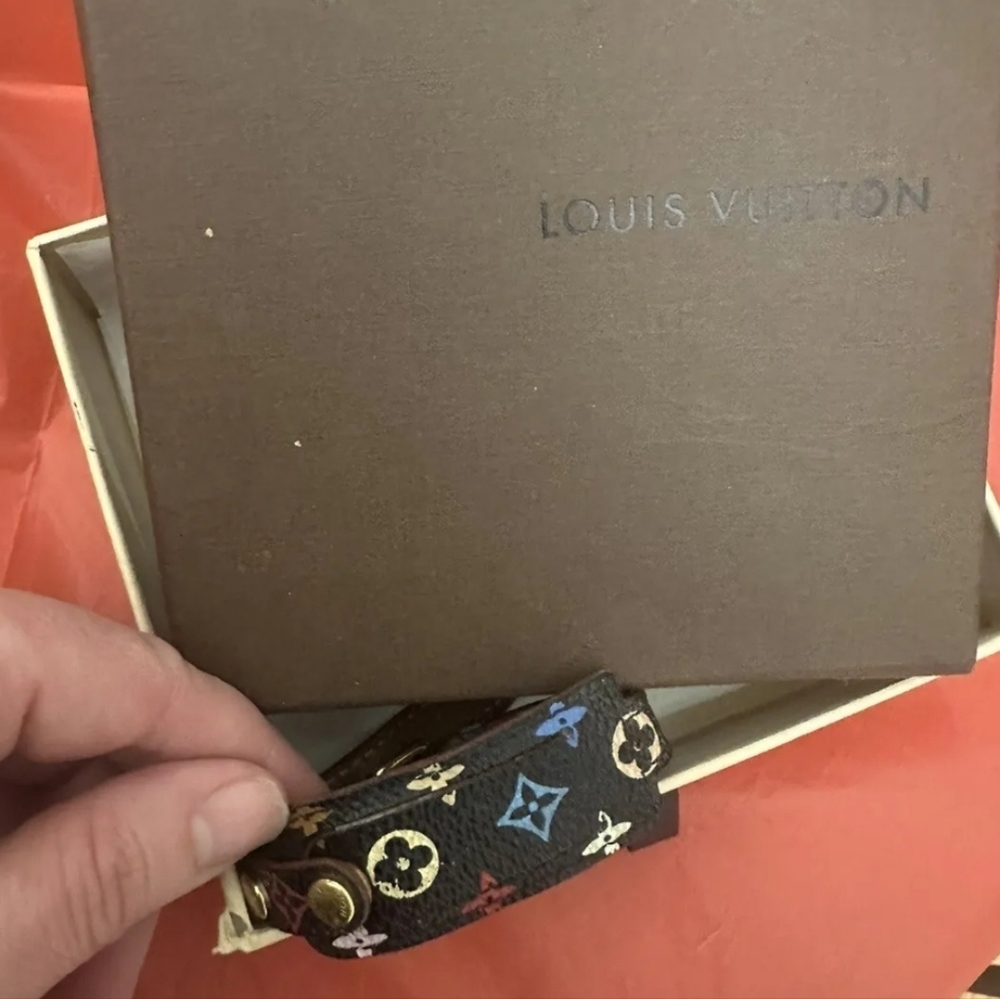 AUTHENTIC Louis Vuitton Mulitcolor Monogram on Black BRACELET SZ 7" w LV Box! - Picture 2 of 4